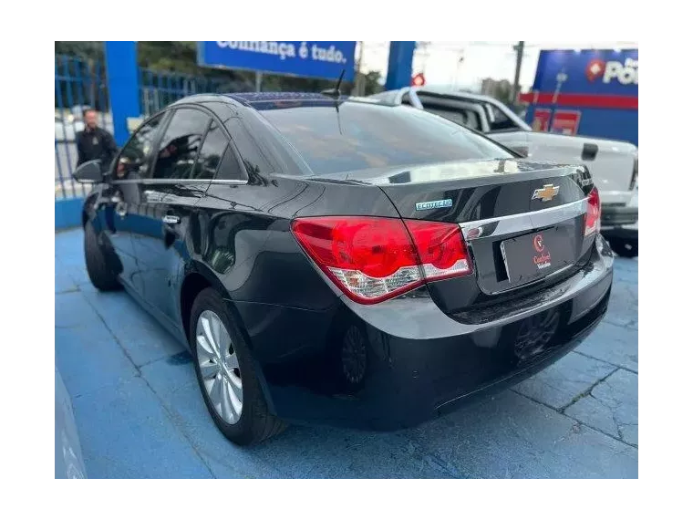 Chevrolet Cruze Preto 5