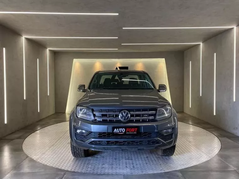 Volkswagen Amarok Cinza 5