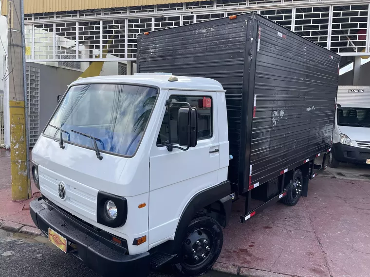 Volkswagen Delivery Branco 5