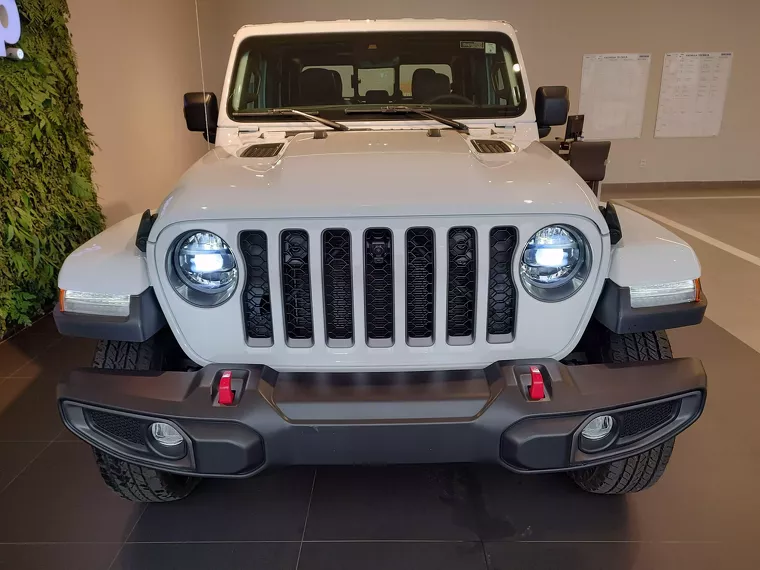 Jeep Gladiator Branco 3