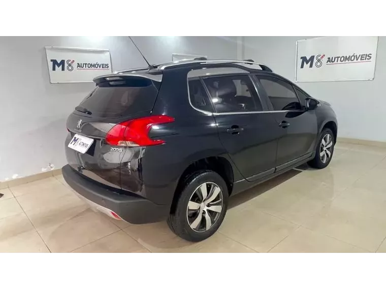 Peugeot 2008 Preto 6