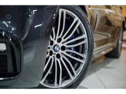 BMW 540i