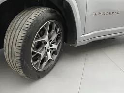 Jeep Commander