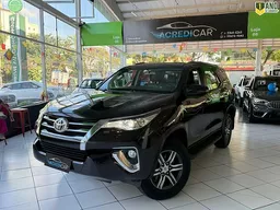 Toyota Hilux SW4