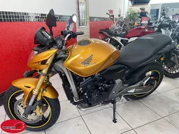 CB 600