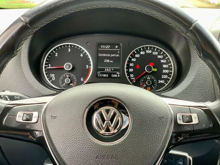 Volkswagen Amarok Preto 16