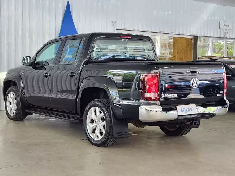 Volkswagen Amarok Preto 13