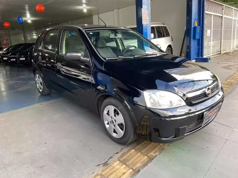 Chevrolet Corsa Preto 18