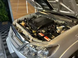 Toyota Hilux SW4