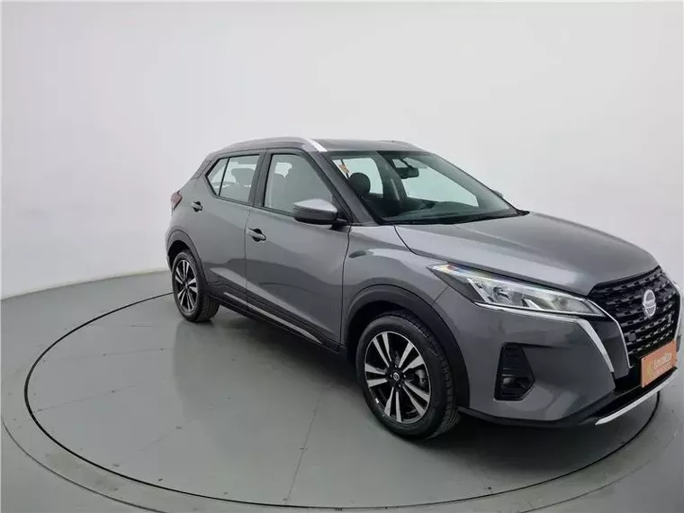 Nissan Kicks Cinza 15