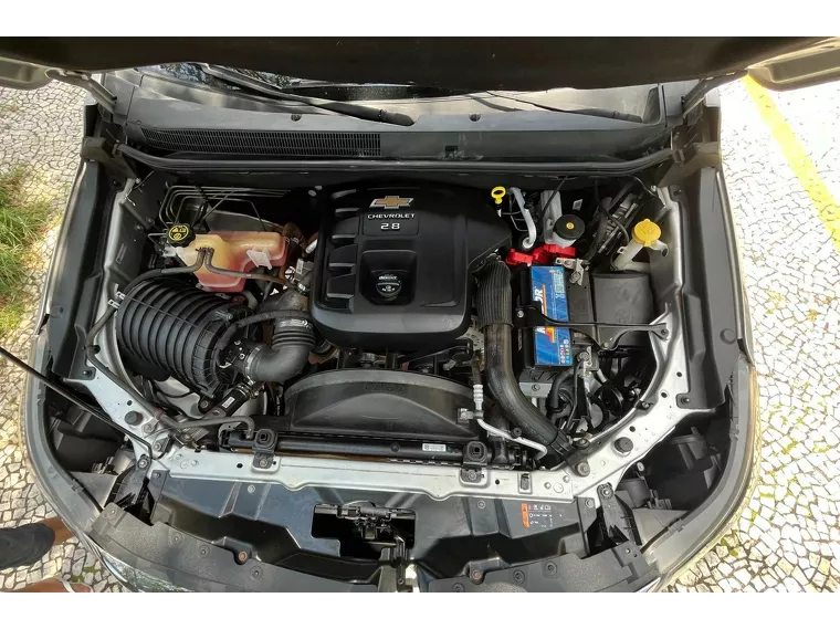 Chevrolet S10 Prata 11
