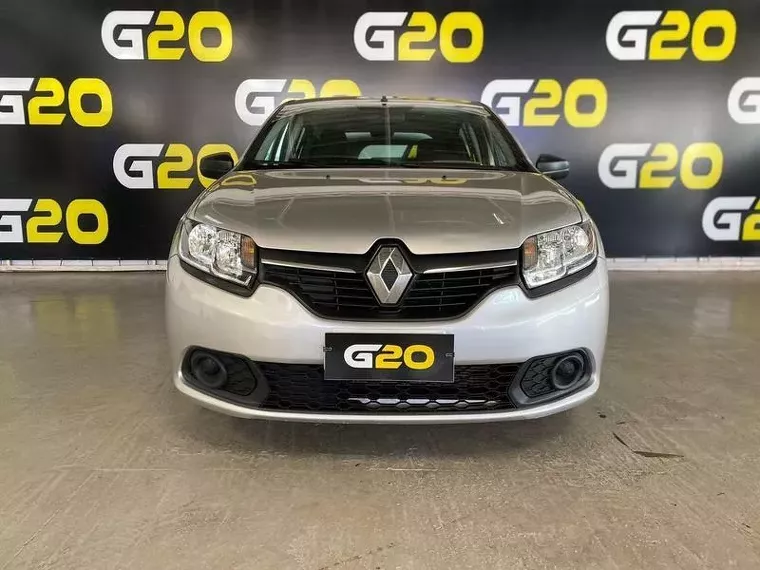 Renault Sandero Prata 14