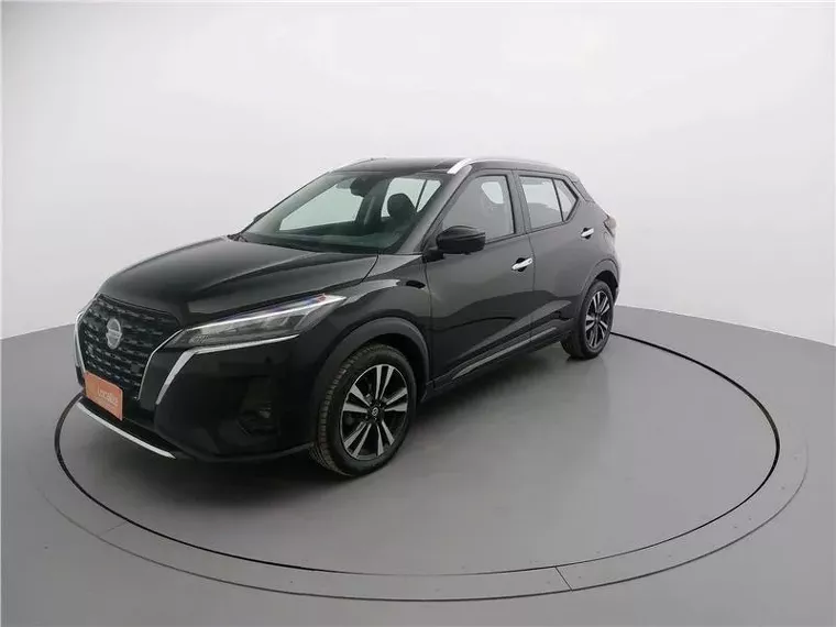 Nissan Kicks Preto 14