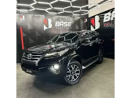 Toyota Hilux SW4