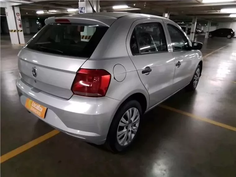 Volkswagen Gol Prata 5