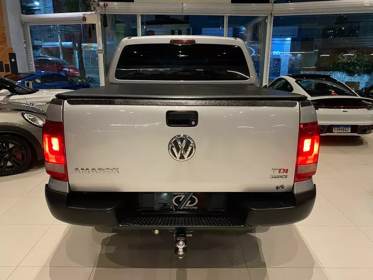 Volkswagen Amarok Prata 11