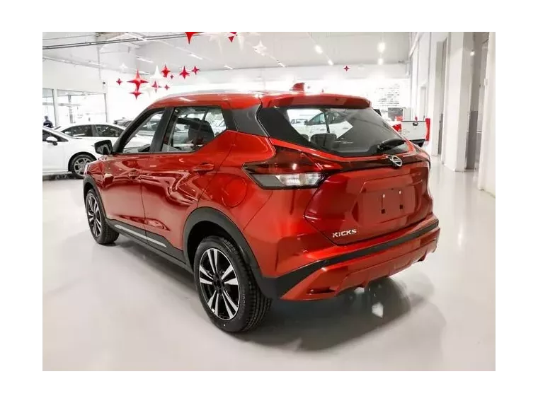 Nissan Kicks Preto 9