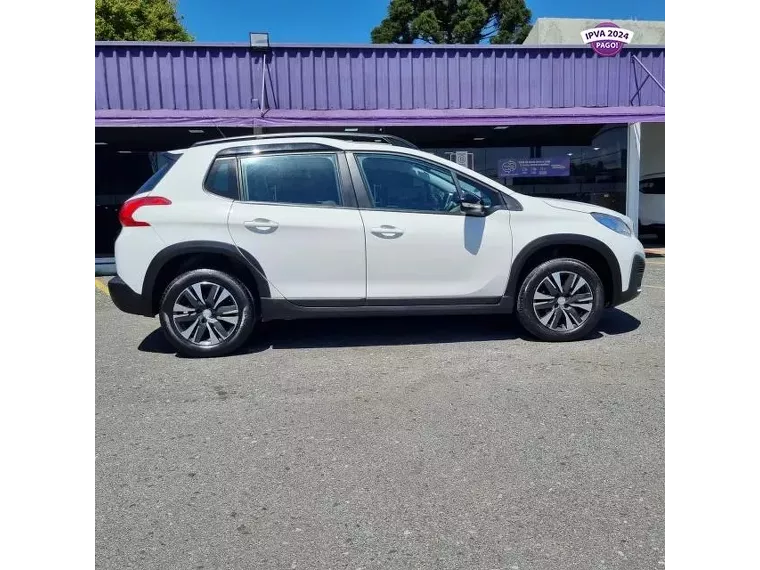 Peugeot 2008 Branco 4