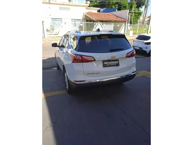 Chevrolet Equinox Branco 13