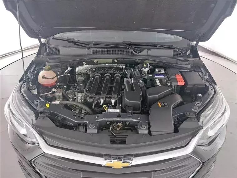 Chevrolet Onix Preto 4