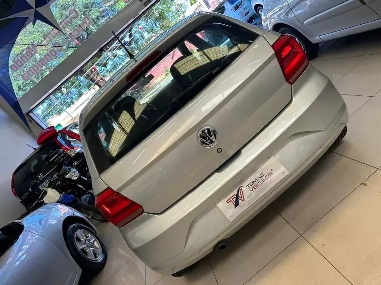 Volkswagen Gol Prata 10