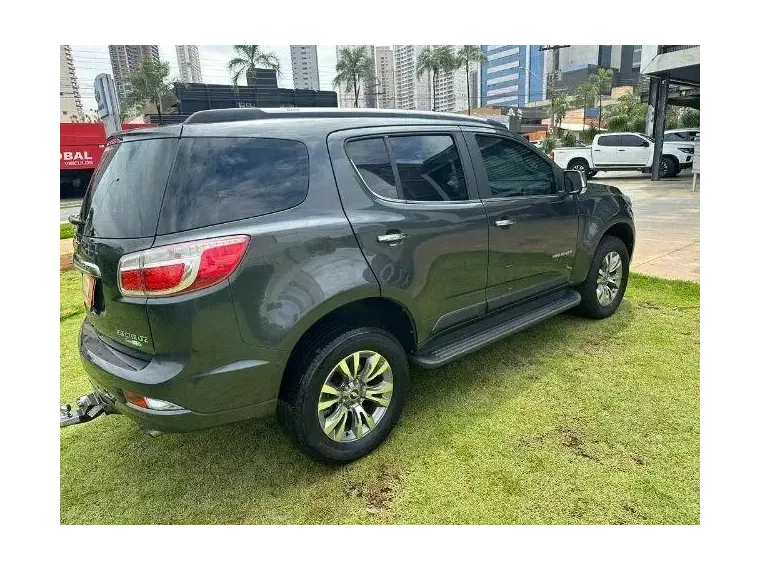 Chevrolet Trailblazer Cinza 15