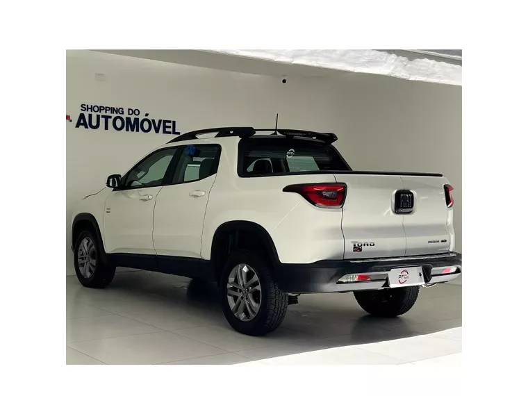 Fiat Toro Branco 2