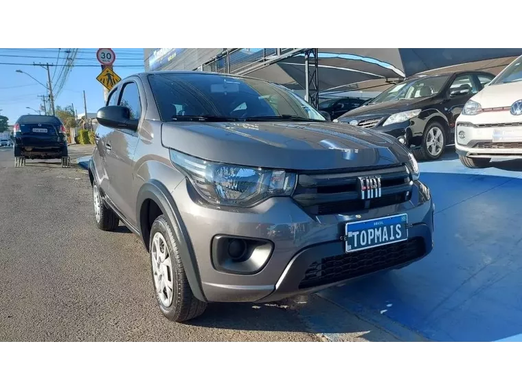 Fiat Mobi Cinza 7