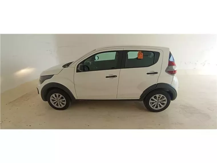 Fiat Mobi Branco 18