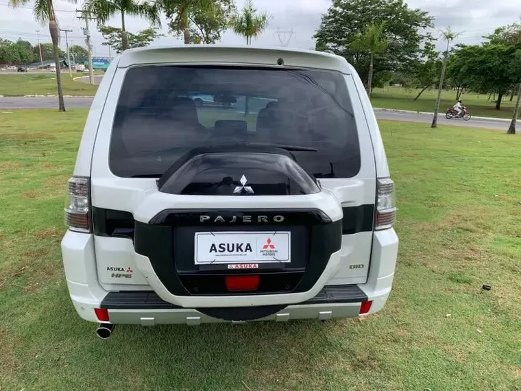 Mitsubishi Pajero Full Branco 18