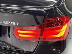 BMW 328i