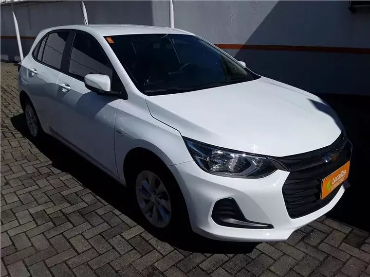 Chevrolet Onix Branco 3