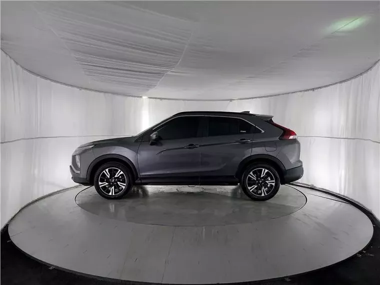 Mitsubishi Eclipse Cross Cinza 7