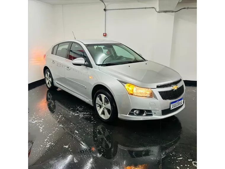 Chevrolet Cruze Prata 5