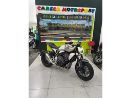 CB 1000