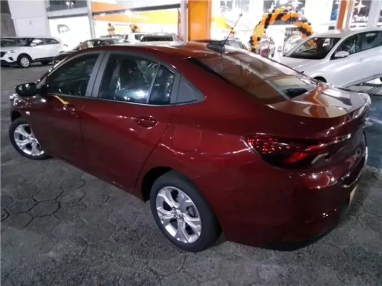 Chevrolet Onix Vermelho 18