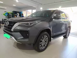 Toyota Hilux SW4