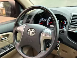 Toyota Hilux SW4