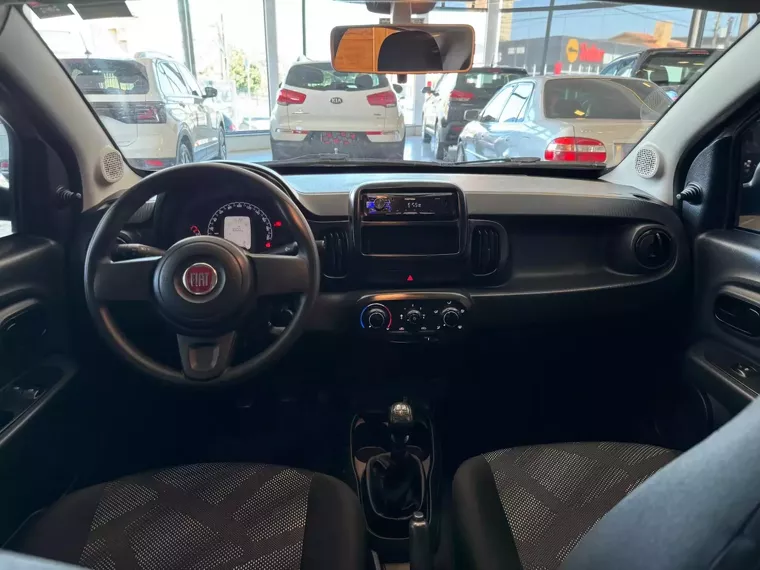 Fiat Mobi Prata 16