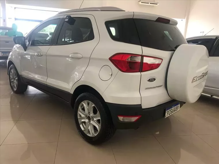 Ford Ecosport Branco 4