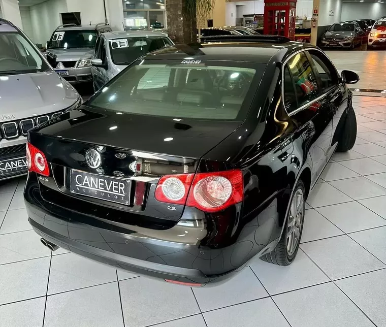 Volkswagen Jetta Preto 10