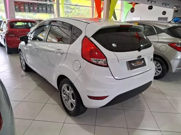 Ford Fiesta Branco 1