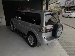 Mitsubishi Pajero TR4