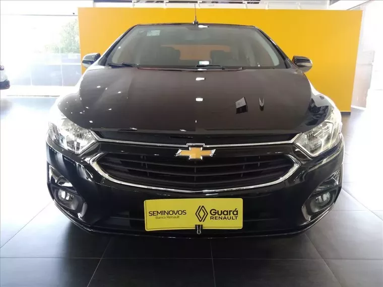 Chevrolet Prisma Preto 4