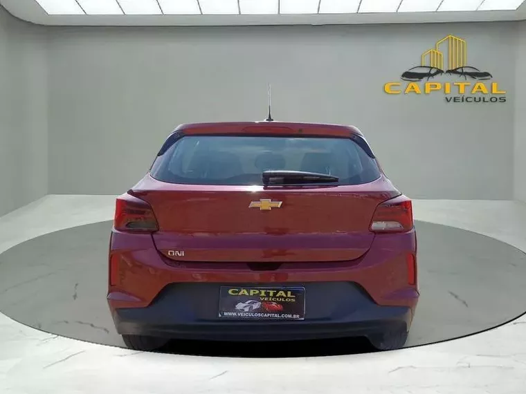 Chevrolet Onix Vermelho 8