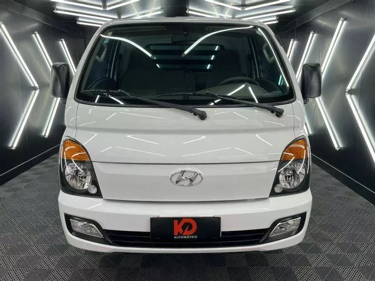 Hyundai HR Branco 2