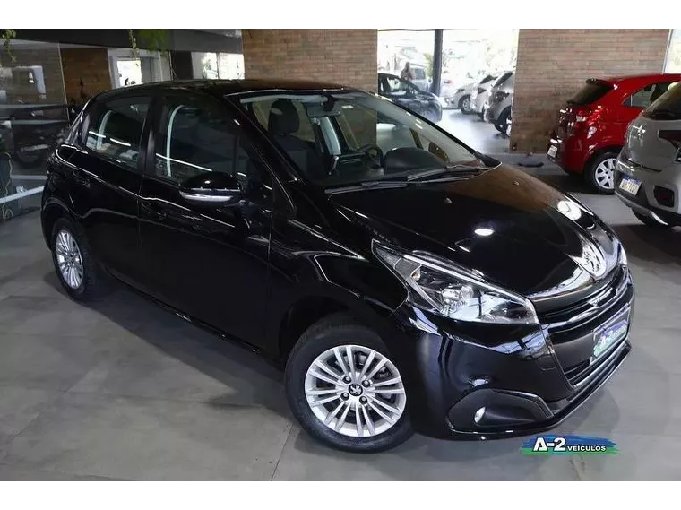 Peugeot 208 Preto 2