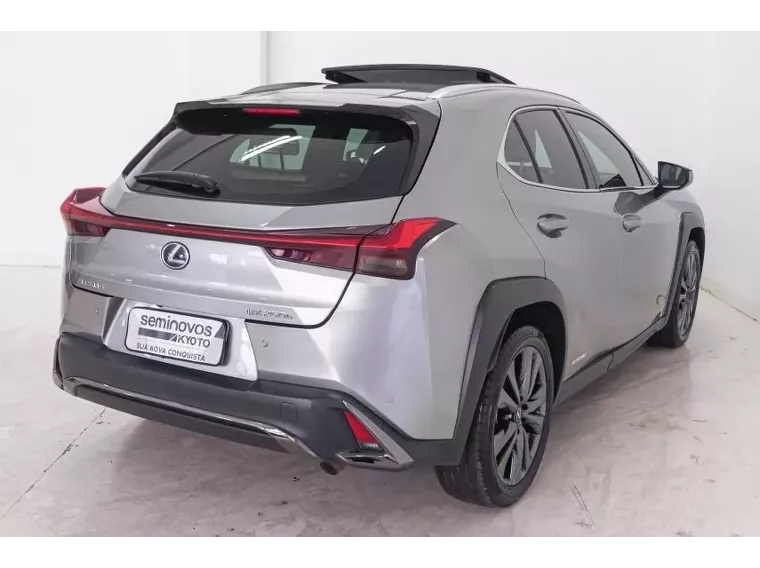 Lexus UX 250H Cinza 19