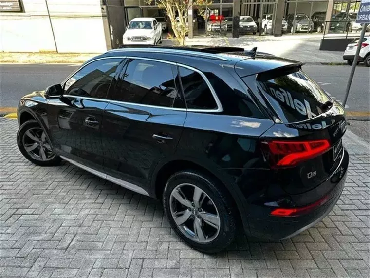 Audi Q5 Preto 8