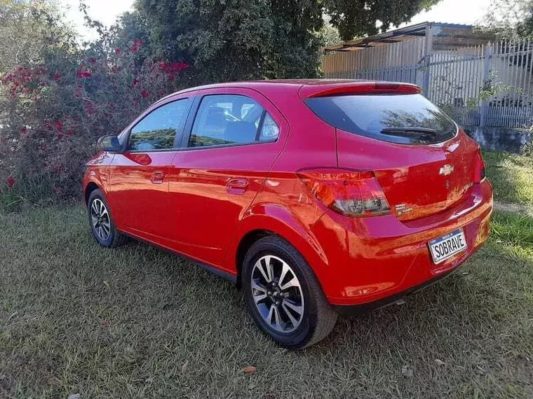 Chevrolet Onix Vermelho 9